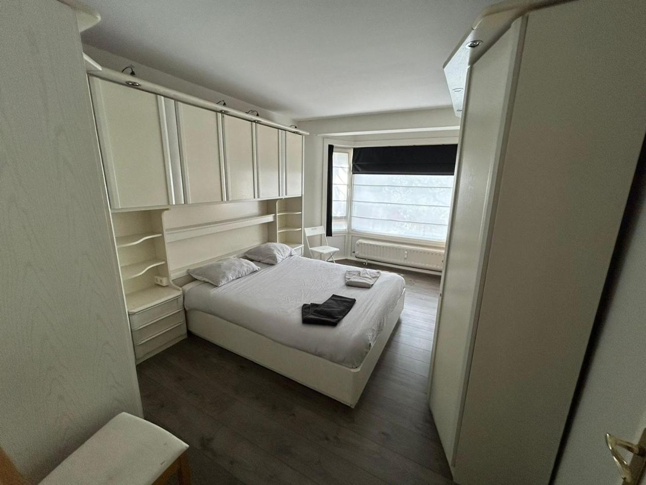 3 Bedroom Nearby The Sea * Ostende